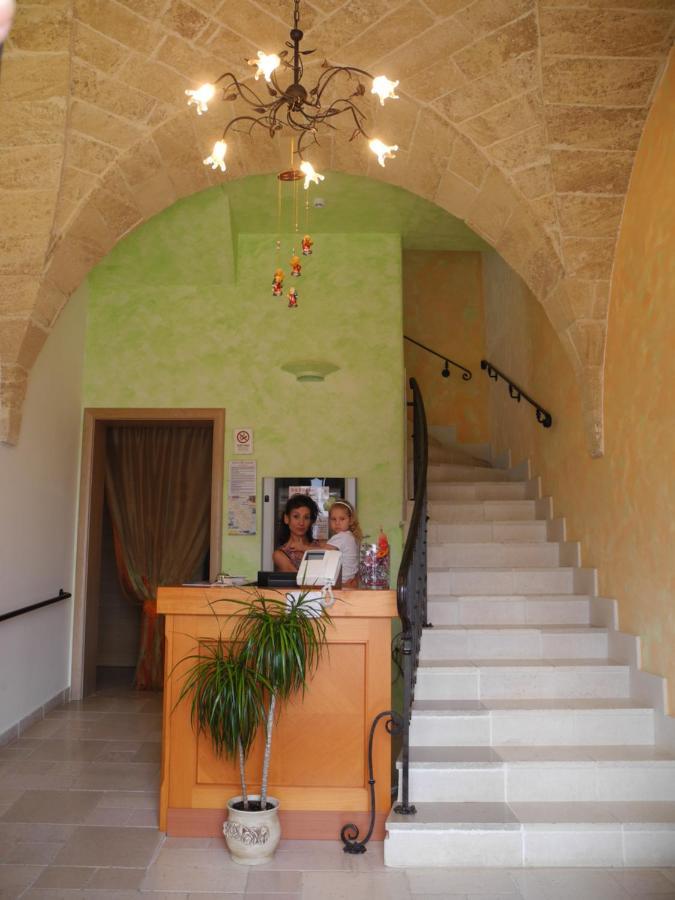 Villa Arneide Bed And Breakfast Torre Lapillo Exterior foto