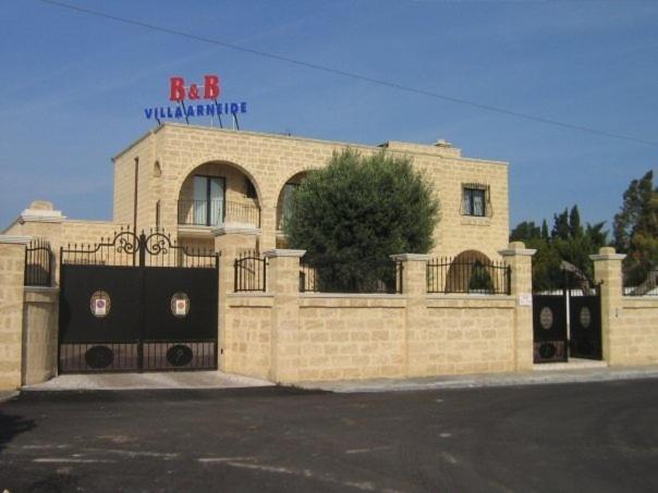 Villa Arneide Bed And Breakfast Torre Lapillo Exterior foto