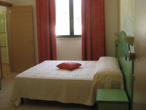 Villa Arneide Bed And Breakfast Torre Lapillo Quarto foto